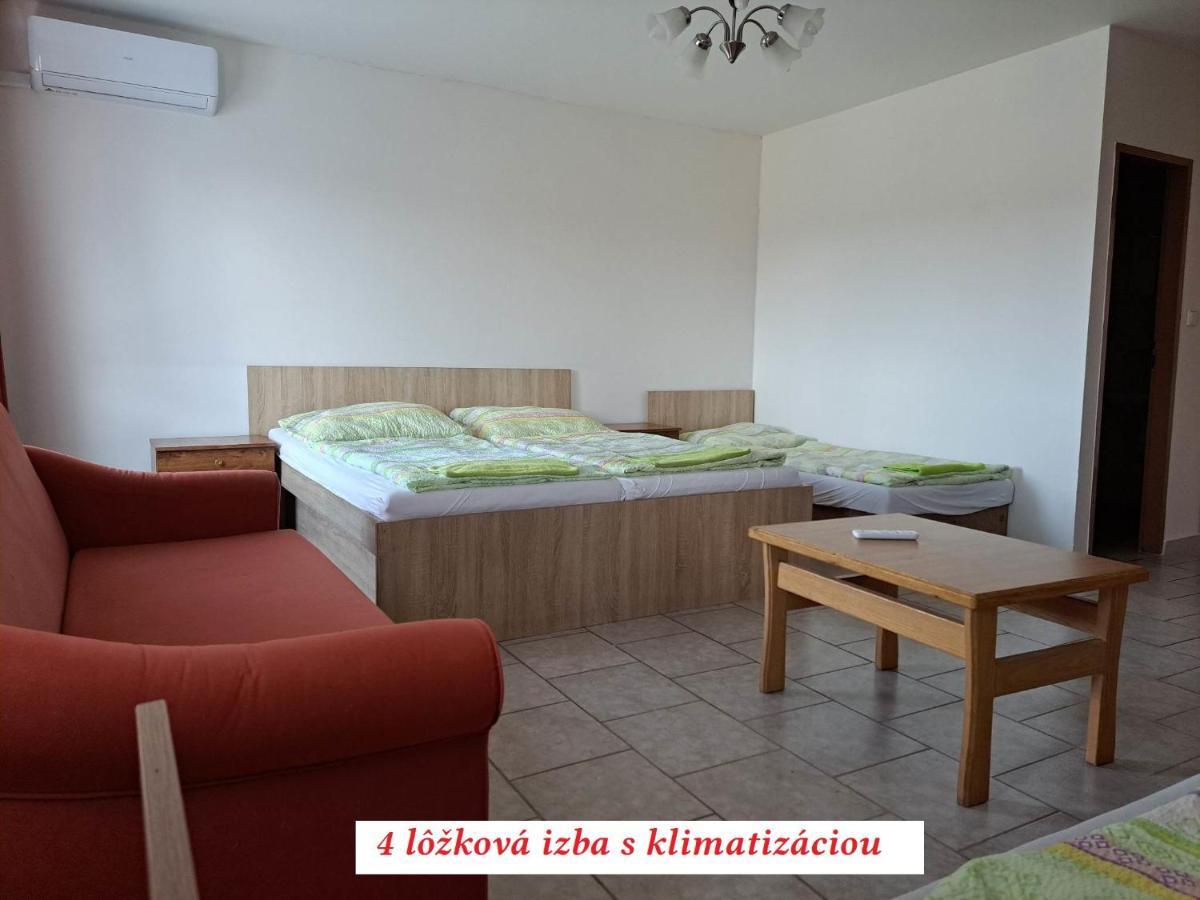 Európa Penzión Štúrovo Exterior foto